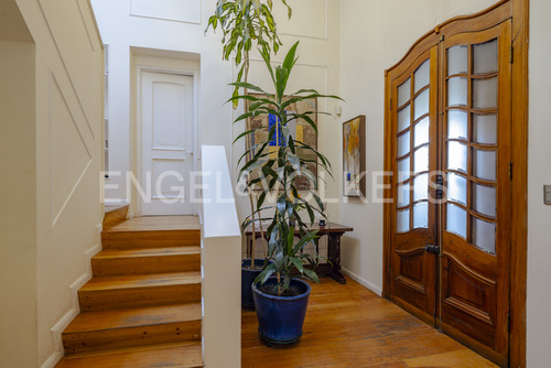 Casa Con Estilo Europeo En El Arrayán