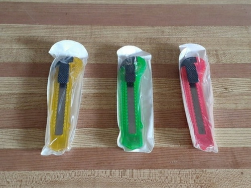 Exacto Plastico Cuchilla Retractil - Pack 3 Piezas  