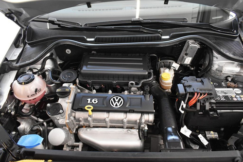 Imagen 14 de 15 de Volkswagen Vento Comfortline Plus L4 1.6l Abs Ba Ac Tm 2020