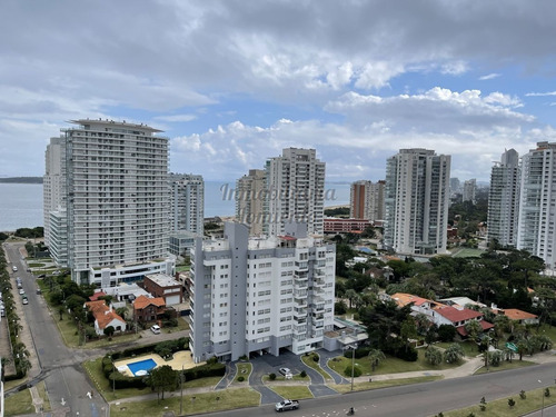 Imagen 20 de 27 de Venta- Venta Temporada Apartamento 2 Dormitorios Casino Tower