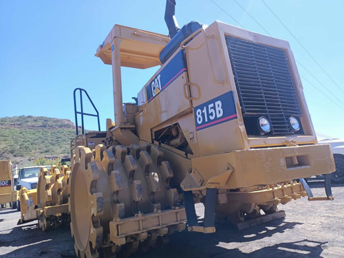 Imagen 7 de 10 de Compactador Caterpillar Pata De Cabra 815b