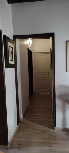 Venta De Hermosa Casa En 1 Er Piso A Metros De K41, Acceso Oeste