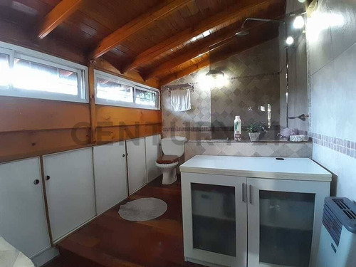 Casa 3 Ambientes Con Consultorios En Esquina - Ubicación Privilegiada En José Mármol.