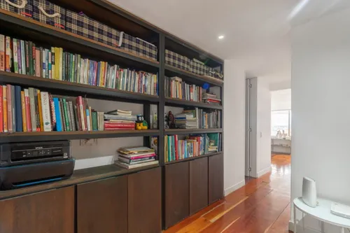 Apartamento En Venta En Chicó Alto. Cod V19004