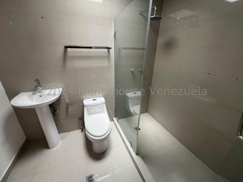 Excelente Apartamento En Planta Baja En Alquiler En Oripoto. Ch.