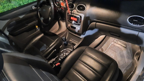 Ford Focus Ii 2010 2.0 Ghia Mt