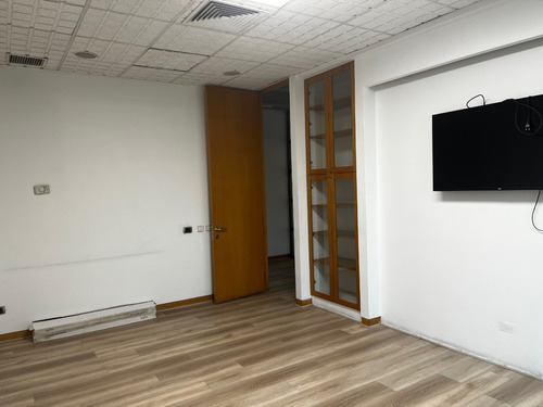 144m2 Habilitada Nororiente Semiamoblada Impecable