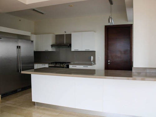 Venta De Apartamento En Ph Greenview, Santa María 21-3332gg