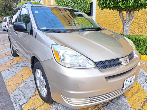 Toyota Sienna Le Aa Ee At