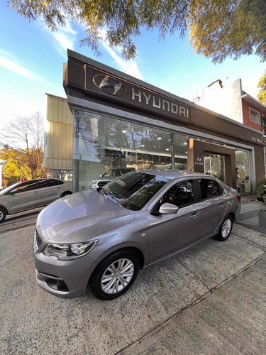 Imagen 2 de 20 de Peugeot 301 2018 1.6 Allure