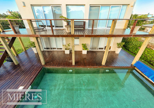 Venta Casa 3 Dormitorios - Tío Tom Punta Ballena (ref: Atm-1218)