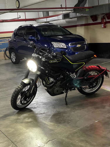 Imagen 2 de 15 de Husqvarna Svartpilen