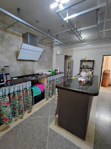 Imagen 10 de 21 de Venta De Casa En Bare Bare, Sector La Castellana. Adlz