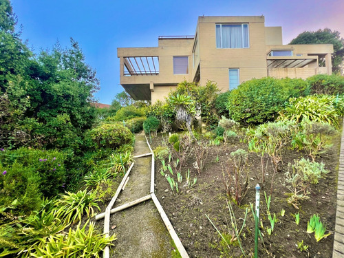 Oportunidad Gran Casa A Pasos De La Playa En Venta, Cachagua