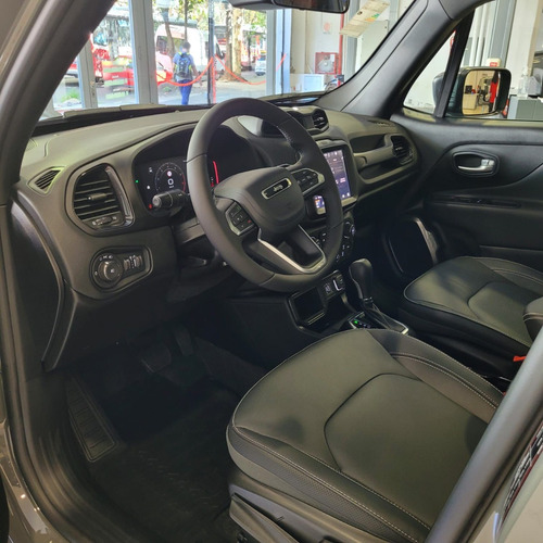Jeep Renegade C