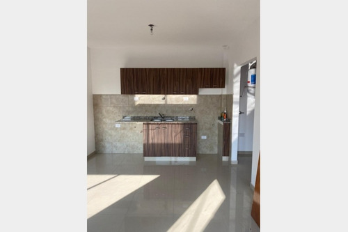 Imagen 2 de 10 de Departamento En Venta En Ramos Mejia