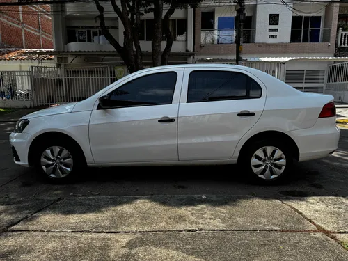 Volkswagen Voyage 1.6 Trendline