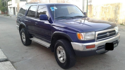 Toyota Hilux SW4 3.0 I Runner