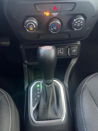 Jeep Renegade 1.3 Sport Fwd At