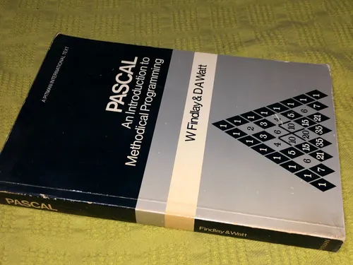Pascal - W. Findlay & D. A. Watt - Pitman International