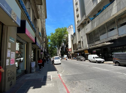 Local Comercial Esquina En 18 De Julio
