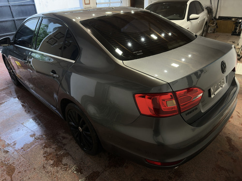 Volkswagen Vento 2.0 Sportline Tsi 200cv Bi-xenon