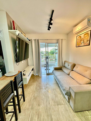 Apartamento Para Alugar Com 62m2, 2 Quartos E 1 Vaga