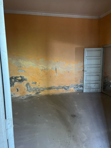 Imagen 14 de 20 de Terreno Céntrico De 10x50 Con Casa A Reciclar