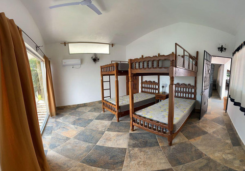 Casa A Orilla Del Lago De Tequesquitengo