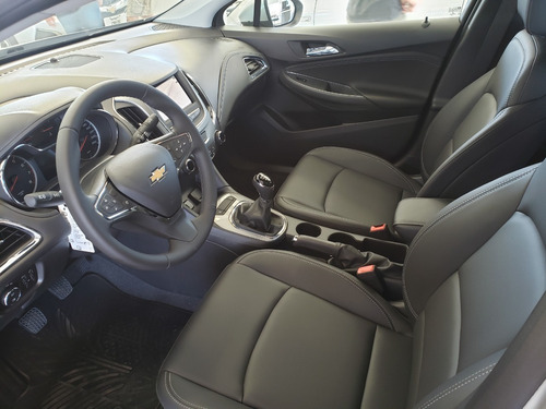 Imagen 16 de 21 de Chevrolet Cruze 1.4t 4p At .gl