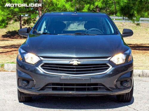 Imagen 8 de 25 de Chevrolet Onix Lt Extra Full 1.4 | Permuta / Financia
