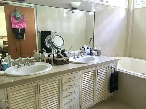 Se Vende Casa En La Floresta