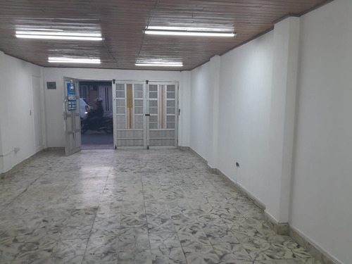 Local Comercial Primer Piso En Vía Principal De La Ceja 