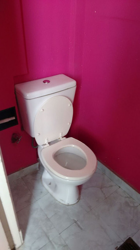 Vende Departamento Con 3 Dormitorios.