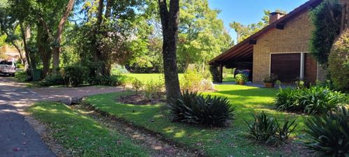 Venta Casa Cc San Carlos 250 M² Lote 880 M² 4 Dorm.