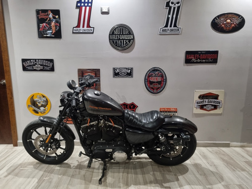 Harley Davidson Sportster 883