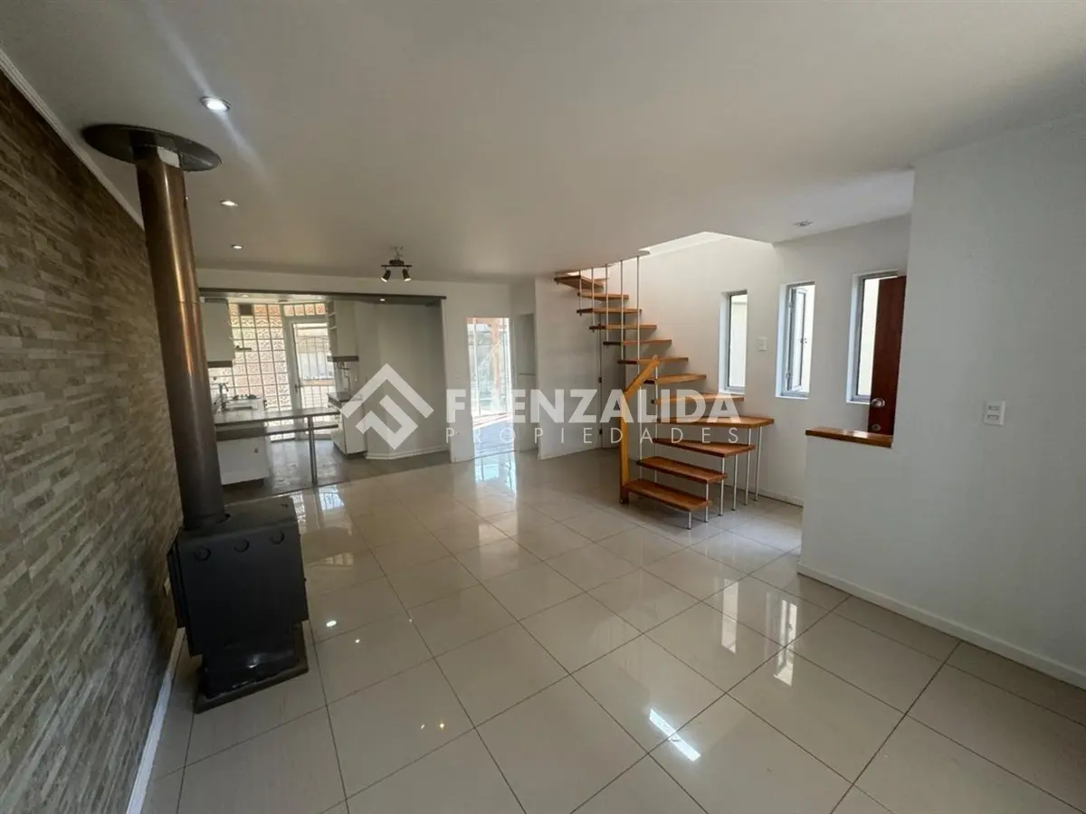Imagen 3 de 17 de Venta Peñaflor 3d 3b Con Piscina