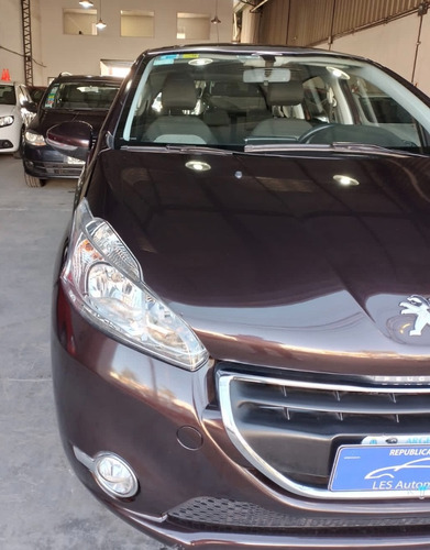 Imagen 6 de 15 de Peugeot 208 Allure 1.6 Touch Con Techo Les Automotores