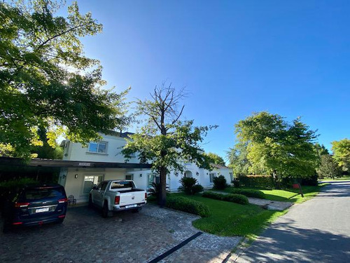 Casa 6 Ambientes En Venta Pilar Ayres De Pilar