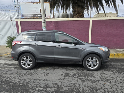 Ford Escape 2.5 Se Plus Piel At