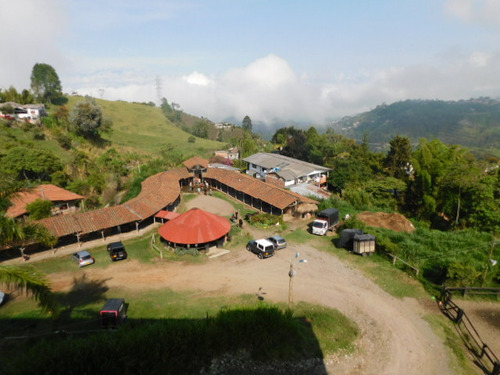 Venta Finca Comercial, Alto Tablazo, Manizales. Cod 1611750