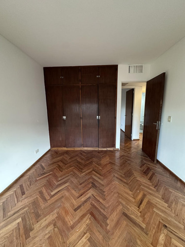 Departamento Tres Dormitorios Amplio Impecable Doble Balcón Abasto Parrillero