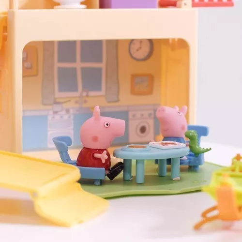 Casa Da Peppa Pig + Bonecos Freddy, Danny E Zoe C Acessórios