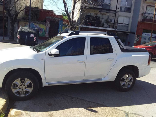Imagen 4 de 10 de Renault Duster Oroch 2017 2.0 Privilege