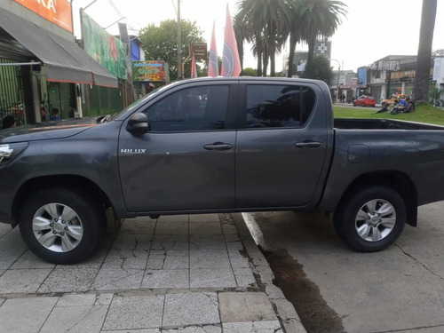 Toyota Hilux 2.4 Cd Sr 150cv 4x2 2017