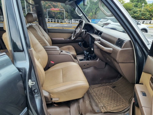 Imagen 8 de 14 de Toyota Burbuja 1998 4.5 Vx Fzj80