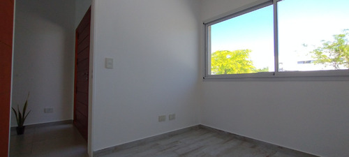 Hermosa Casa En El Barrio Norte, El Cantón, Escobar