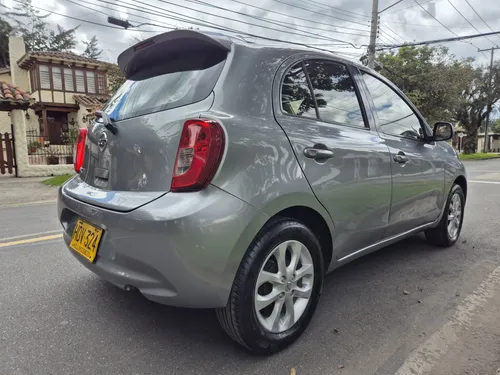 Nissan March 1.6 Sense