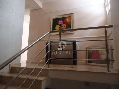Imagem 17 de 30 de Casa Residencial Com 7 Dormitórios, 3 Suítes E 5 Vagas, Coqueiros, Florianópolis - . - Ca0210