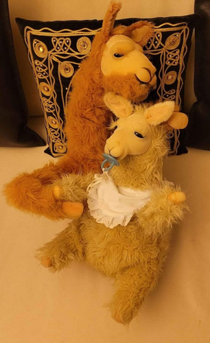 La Llama Que Llama Y Bebe Llama Hablan Publicidad Telecom Pa (Usado)